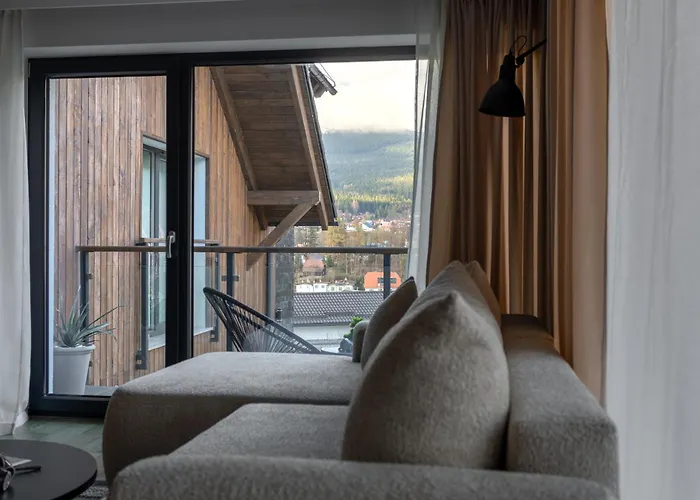 Obroncow Pokoju 14 아파트 스클라르스카포렘바