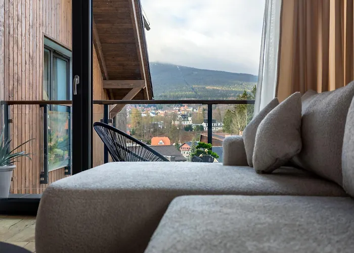 아파트 Obroncow Pokoju 14